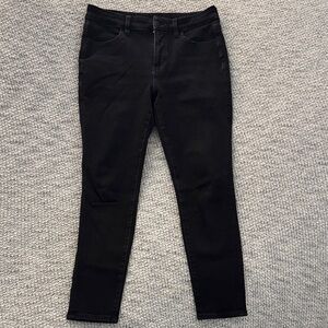 American Eagle Hi-Rise Jegging – Black – Size 8 Short